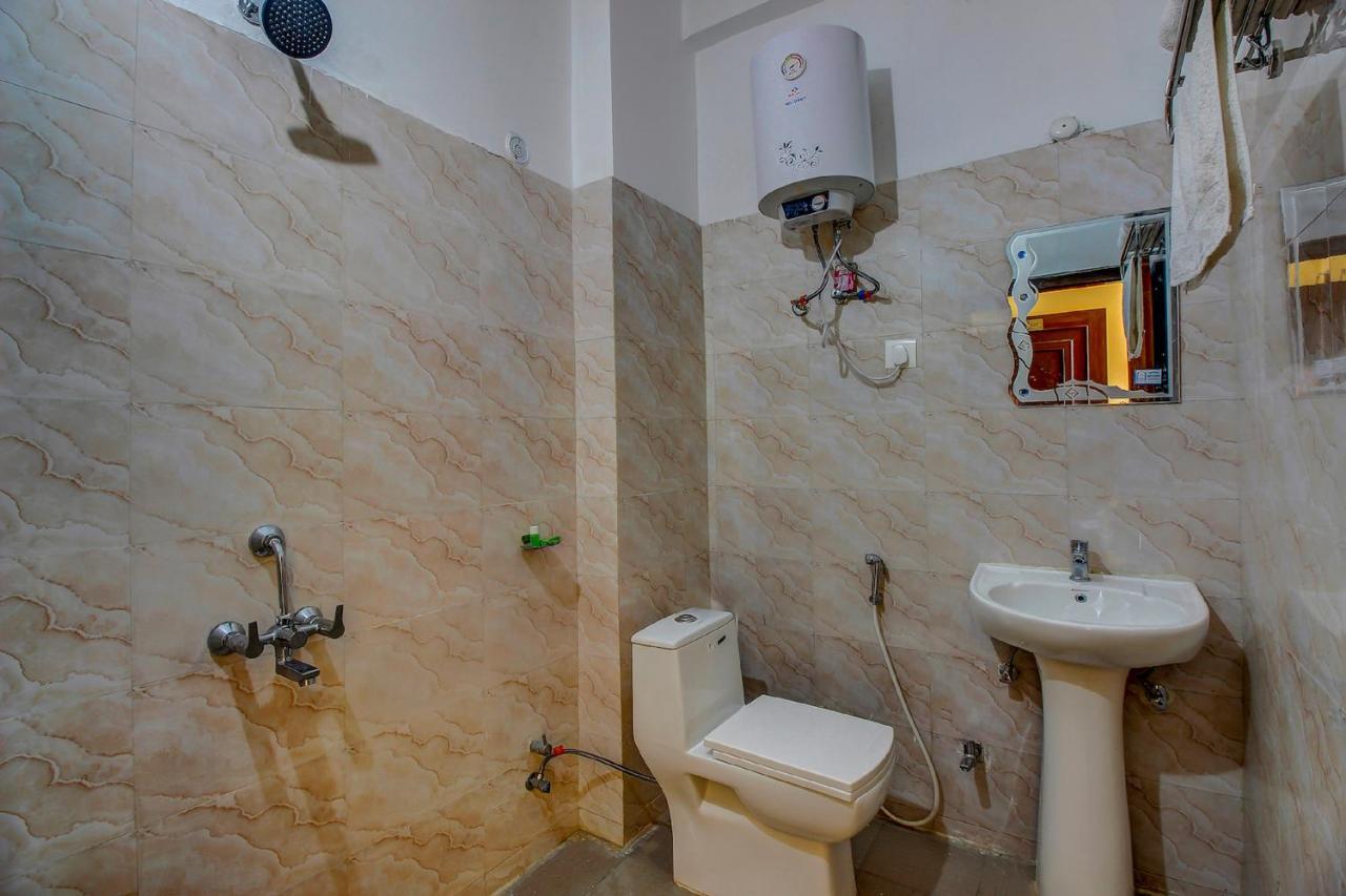 Hotel Himalayan View Лансдаун Екстер'єр фото
